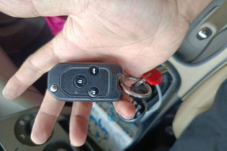 Used Honda City Classic 2012 1.5L manual Comfort version Vehicle Key