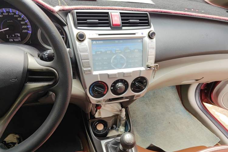 Used Honda City Classic 2012 1.5L manual Comfort version Audio And AC Panel