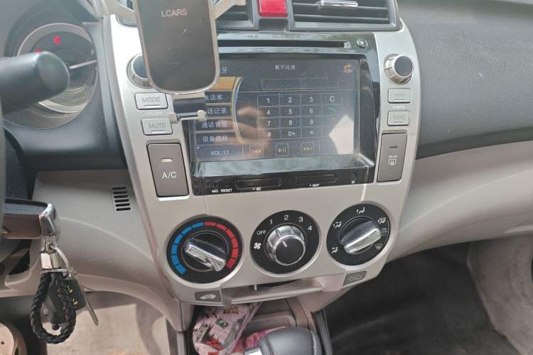 Used Honda City Classic 2012 1.5L Automatic Elite Edition Audio And AC Panel
