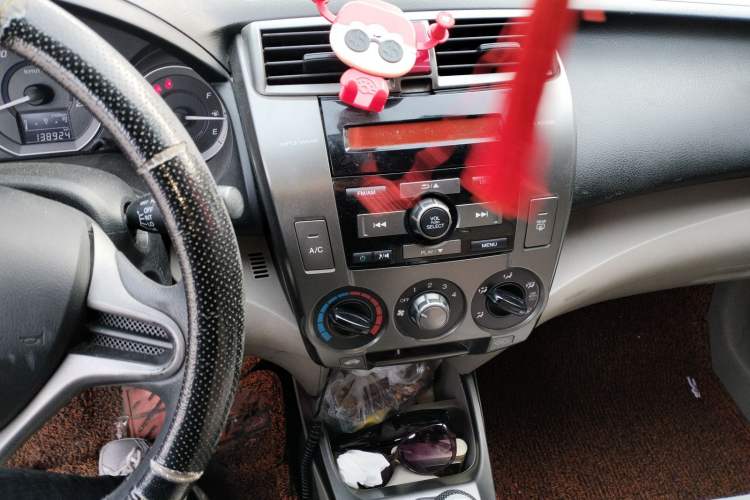 Used Honda City Classic 2012 1.5L manual Comfort version Audio And AC Panel