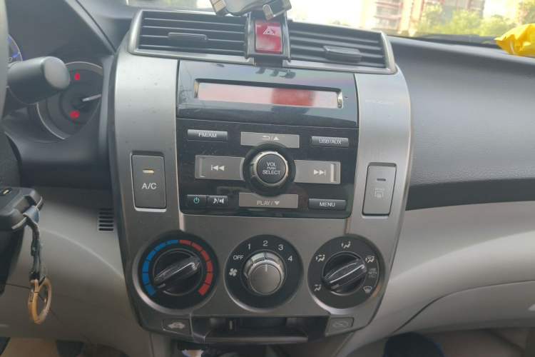 Used Honda City Classic 2012 1.5L manual Comfort version Audio And AC Panel