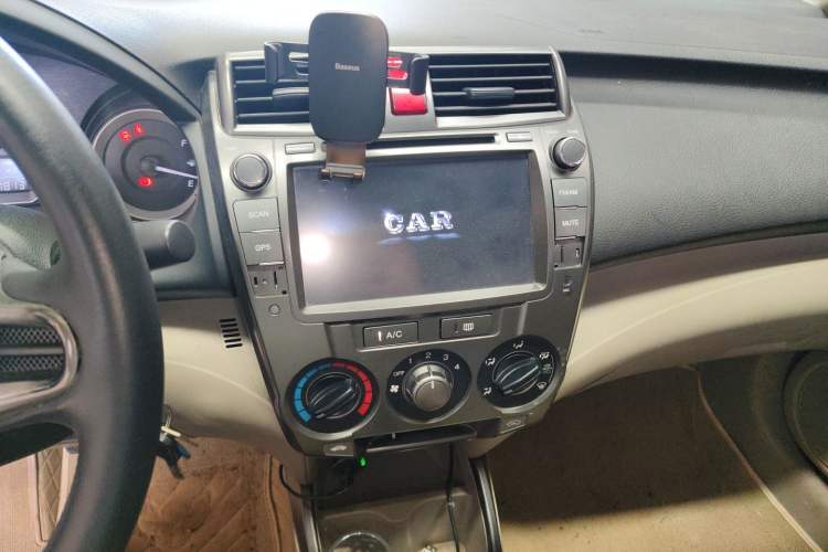 Used Honda City Classic 2012 1.5L manual Comfort version Audio And AC Panel