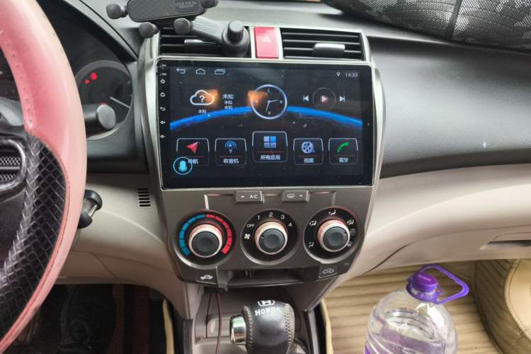 Used Honda City Classic 2012 1.5L Automatic Elite Edition Audio And AC Panel