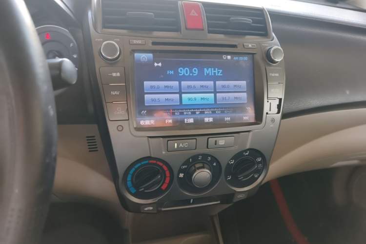 Used Honda City Classic 2012 1.5L manual Comfort version Audio And AC Panel