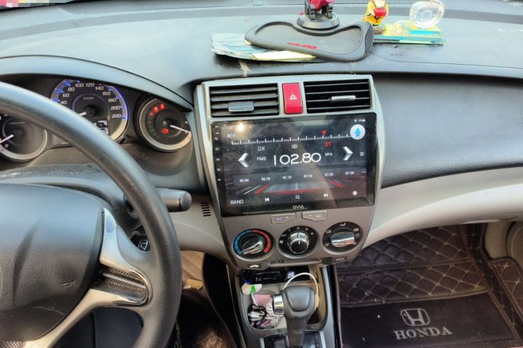Used Honda City Classic 2012 1.5L Automatic Elite Edition Audio And AC Panel