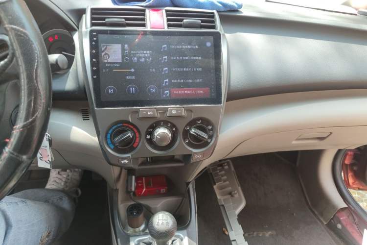 Used Honda City Classic 2012 1.5L manual Comfort version Audio And AC Panel