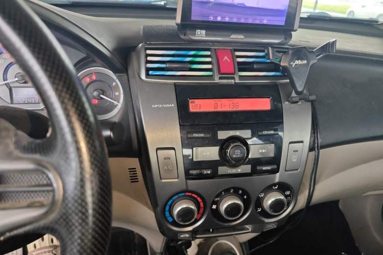 Used Honda City Classic 2012 1.5L manual Comfort version Audio And AC Panel