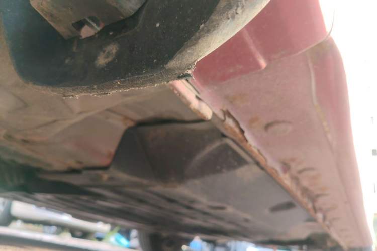 Used Honda City Classic 2012 1.5L manual Comfort version Chassis Front Left