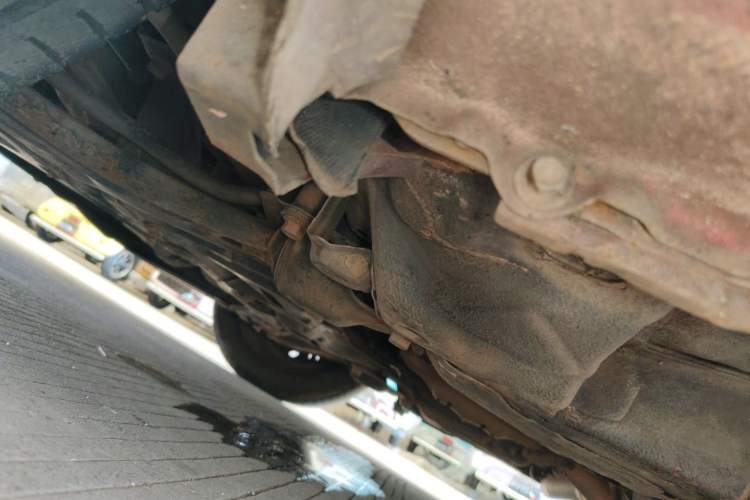 Used Honda City Classic 2012 1.5L manual Comfort version Chassis Front Left