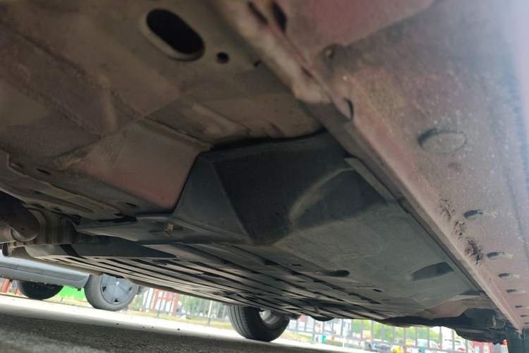 Used Honda City Classic 2012 1.5L manual Comfort version Chassis Front Left