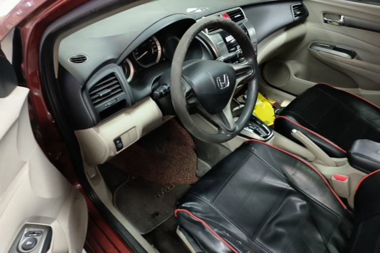 Used Honda City Classic 2012 1.5L Automatic Elite Edition Driver Seat