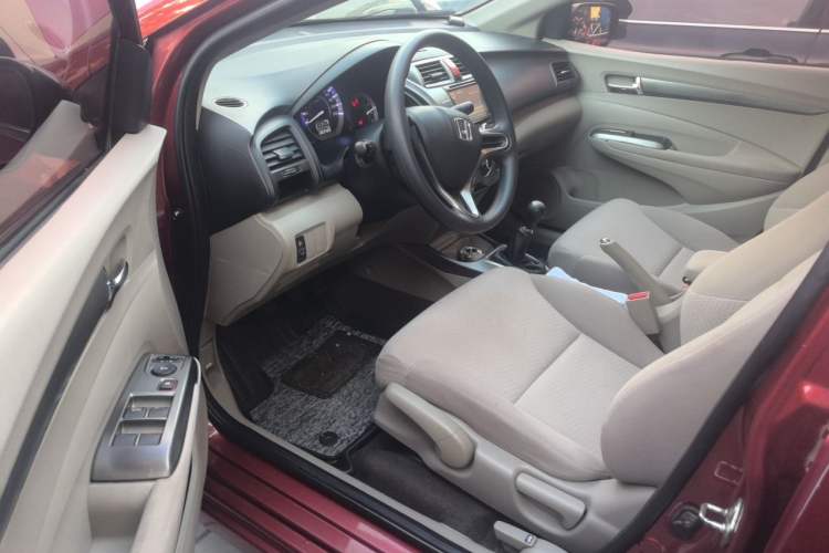 Used Honda City Classic 2012 1.5L manual Elite Edition Driver Seat