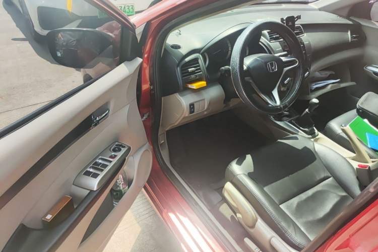Used Honda City Classic 2012 1.5L manual Elite Edition Driver Seat