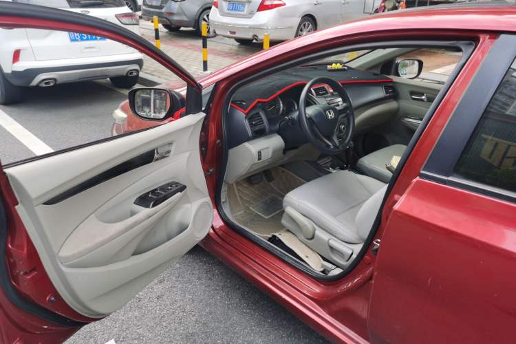 Used Honda City Classic 2012 1.5L Automatic Elite Edition Driver Seat