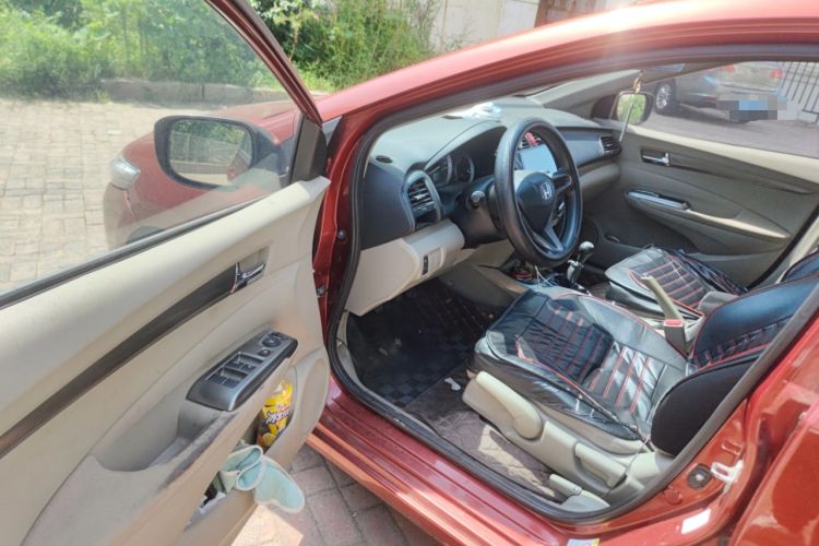 Used Honda City Classic 2012 1.5L manual Elite Edition Driver Seat