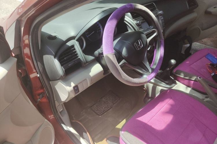 Used Honda City Classic 2012 1.5L manual Comfort version Driver Seat