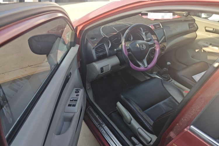 Used Honda City Classic 2012 1.5L manual Comfort version Driver Seat