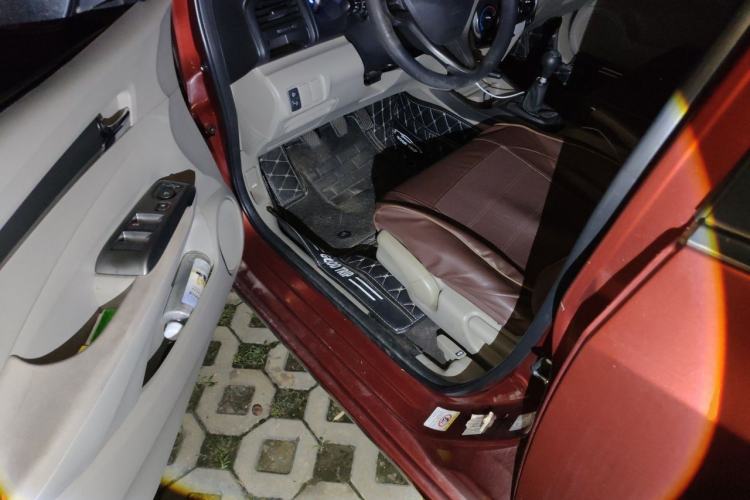Used Honda City Classic 2012 1.5L manual Elite Edition Driver Seat