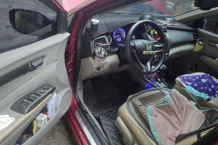 Used Honda City Classic 2012 1.5L Automatic Elite Edition Driver Seat