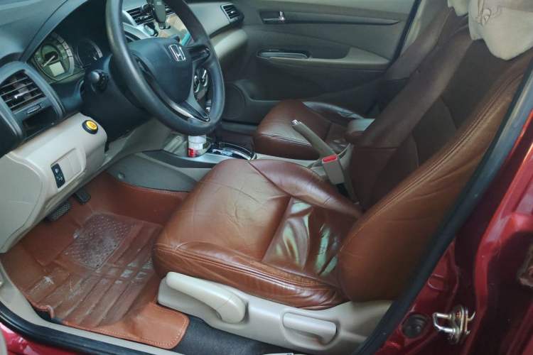 Used Honda City Classic 2012 1.5L Automatic Elite Edition Driver Seat