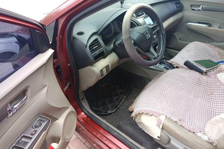 Used Honda City Classic 2012 1.5L Automatic Elite Edition Driver Seat