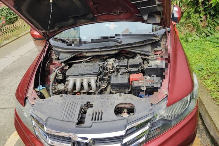 Used Honda City Classic 2012 1.5L manual Comfort version Engine Bay