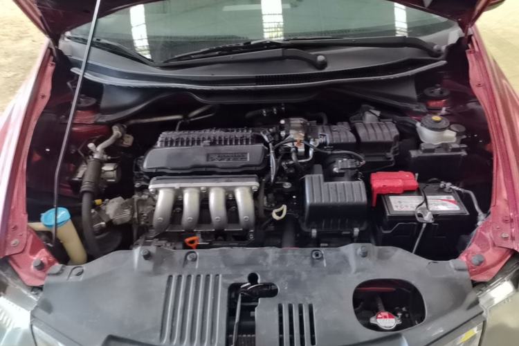 Used Honda City Classic 2012 1.5L manual Elite Edition Engine Bay