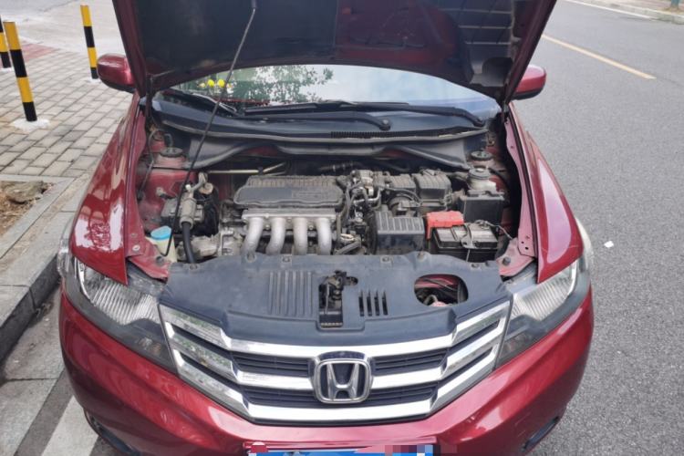 Used Honda City Classic 2012 1.5L Automatic Elite Edition Engine Bay