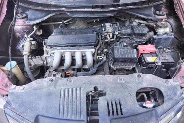 Used Honda City Classic 2012 1.5L Automatic Elite Edition Engine Bay