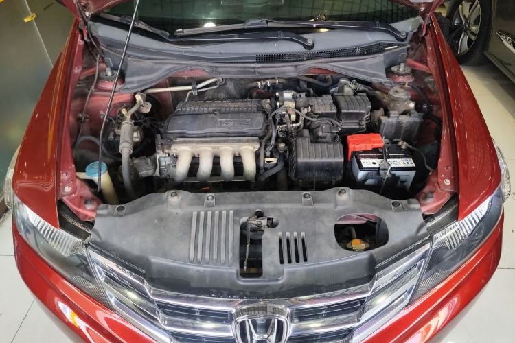 Used Honda City Classic 2012 1.5L Automatic Elite Edition Engine Bay