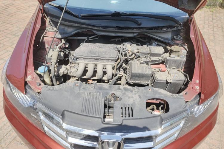 Used Honda City Classic 2012 1.5L manual Elite Edition Engine Bay