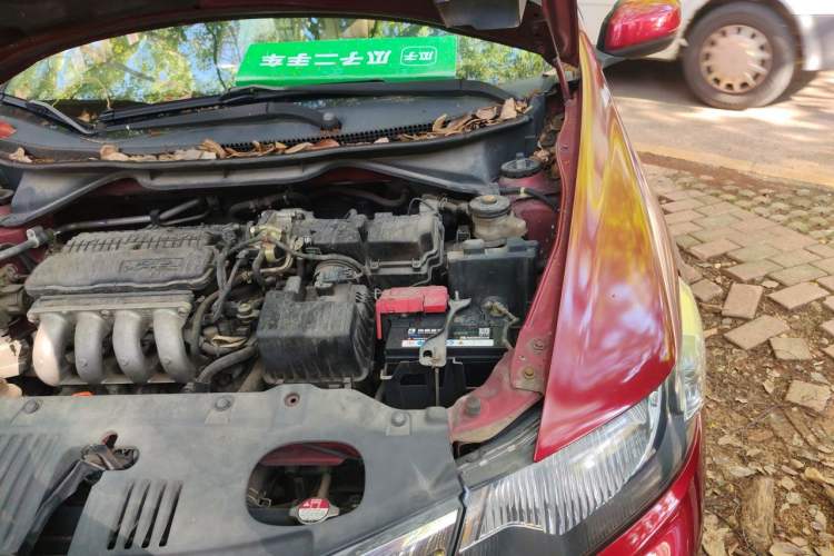 Used Honda City Classic 2012 1.5L Automatic Elite Edition Engine Bay Left