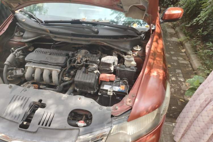Used Honda City Classic 2012 1.5L Automatic Elite Edition Engine Bay Left