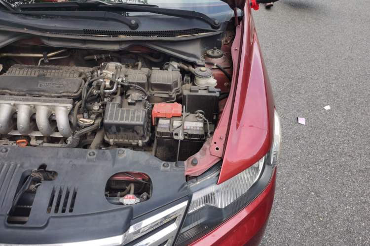 Used Honda City Classic 2012 1.5L Automatic Elite Edition Engine Bay Left