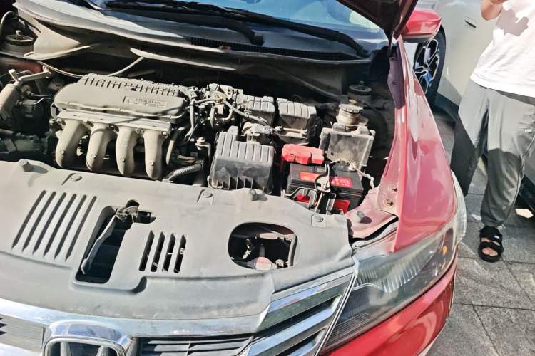 Used Honda City Classic 2012 1.5L Automatic Elite Edition Engine Bay Left