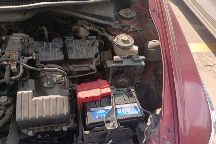 Used Honda City Classic 2012 1.5L Automatic Elite Edition Engine Bay Left