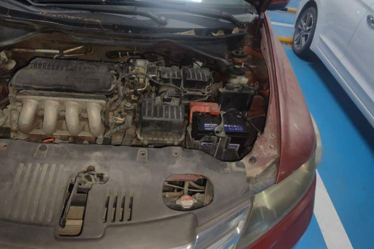 Used Honda City Classic 2012 1.5L Automatic Elite Edition Engine Bay Left