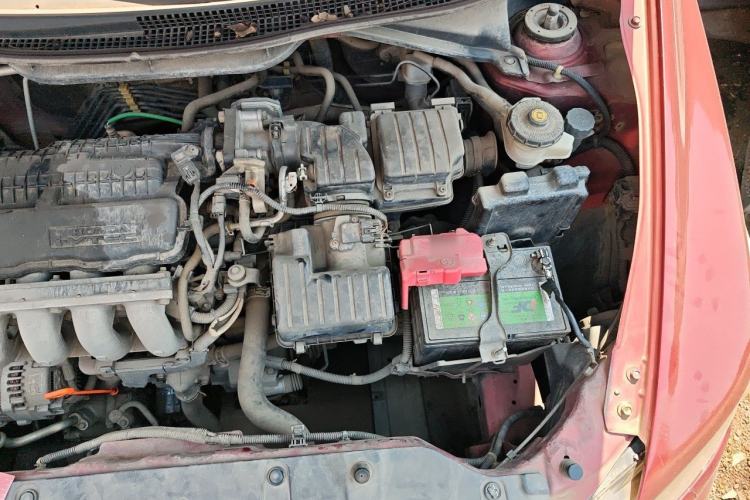 Used Honda City Classic 2012 1.5L manual Elite Edition Engine Bay Left