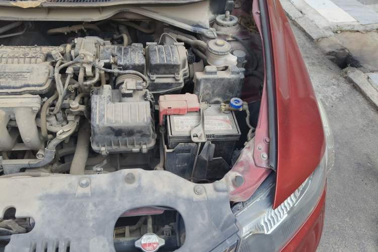 Used Honda City Classic 2012 1.5L manual Comfort version Engine Bay Left