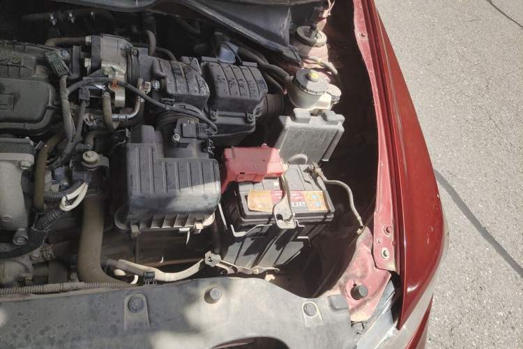Used Honda City Classic 2012 1.5L manual Comfort version Engine Bay Left