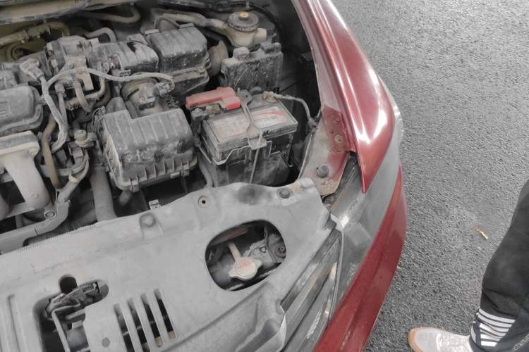 Used Honda City Classic 2012 1.5L manual Comfort version Engine Bay Left