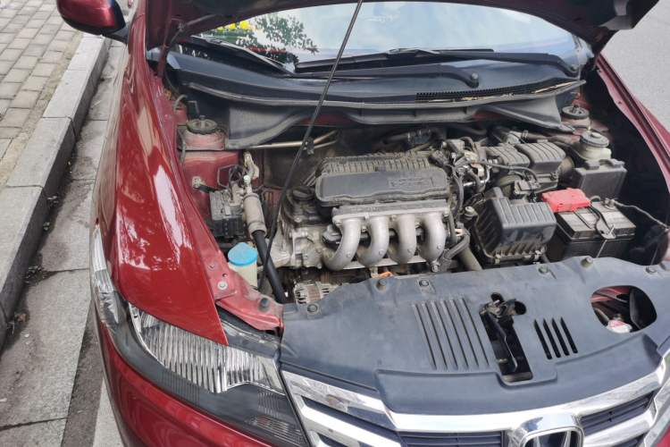 Used Honda City Classic 2012 1.5L Automatic Elite Edition Engine Bay Right