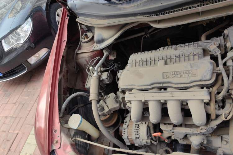 Used Honda City Classic 2012 1.5L manual Elite Edition Engine Bay Right
