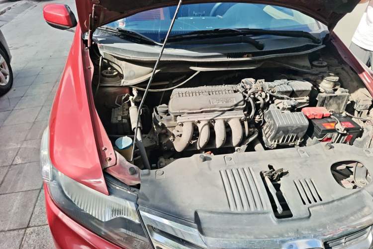 Used Honda City Classic 2012 1.5L Automatic Elite Edition Engine Bay Right