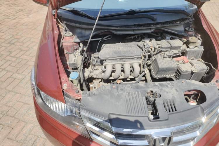 Used Honda City Classic 2012 1.5L manual Elite Edition Engine Bay Right
