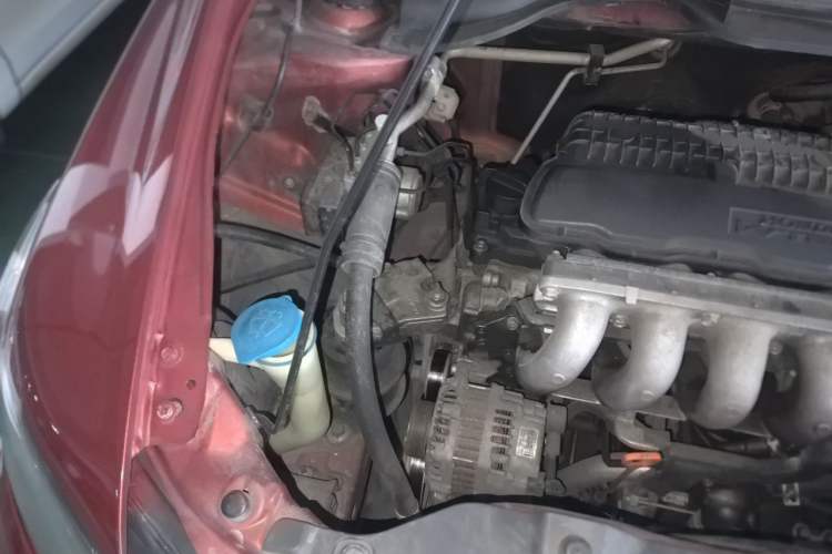 Used Honda City Classic 2012 1.5L manual Comfort version Engine Bay Right