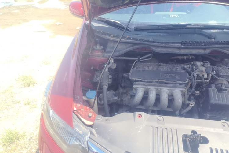 Used Honda City Classic 2012 1.5L manual Elite Edition Engine Bay Right