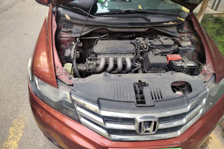 Used Honda City Classic 2012 1.5L Automatic Elite Edition Engine Bay Right