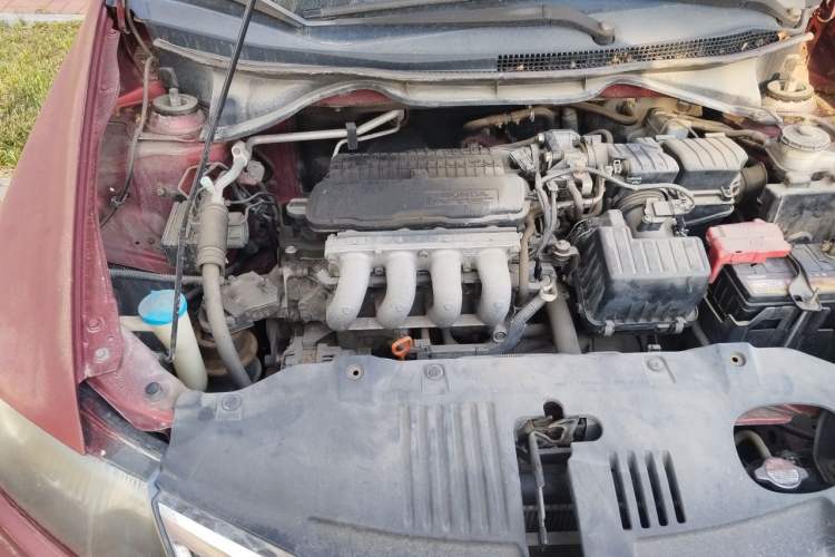 Used Honda City Classic 2012 1.5L manual Comfort version Engine Bay Right