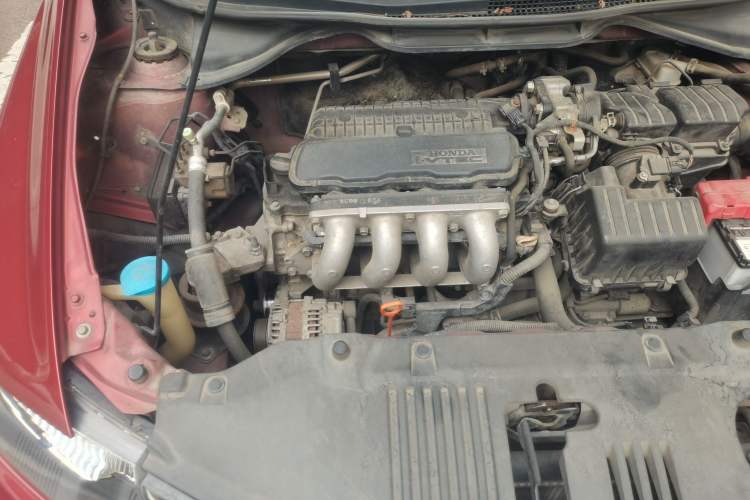 Used Honda City Classic 2012 1.5L Automatic Elite Edition Engine Bay Right